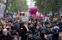 На улицы Франции вышли противники трудовой реформы