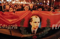 В Раду внесли проект постановления о возвращении звания Героя Украины Бандере и Шухевичу