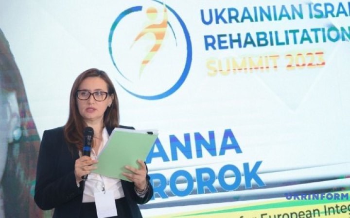 Мінсоцполітики планує відкрити в Україні 20 Центрів життєстійкості