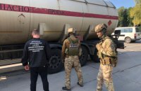 На Харківщині блокували незаконне постачання контрафактного пального з Росії