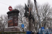 Знесені пам'ятники Щорсу і Пушкіну не передали у Державний музейний фонд, – радник Кличка