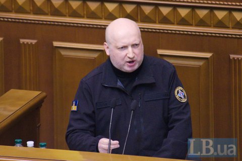 После завершения военного положения ограничения на въезд для граждан РФ останется, - Турчинов