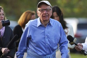 Глава Dow Jones может лишиться поста из-за скандала с прослушкой