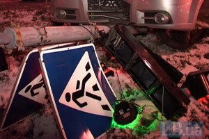 В ДТП с участием сотрудника УБОП в Харьковской области погиб один человек, двое госпитализированы