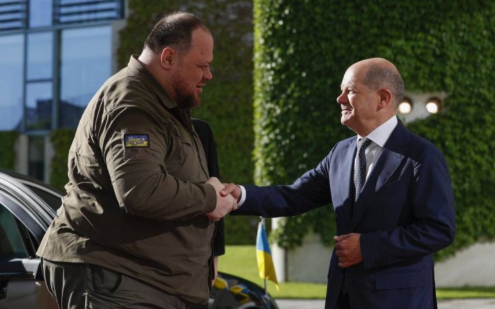 Руслан Стефанчук зустрівся з Олафом Шольцом і закликав збільшити військову підтримку України