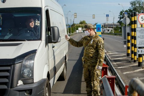 Угорщина обмежила в’їзд українцям