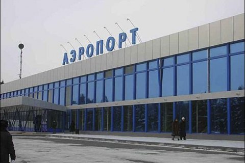 Мужчина ранил себя ножом в аэропорту Запорожья
