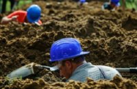 В Венгрии прошли состязания по копанию могил на скорость