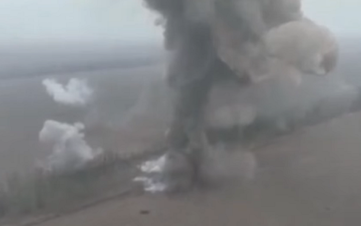 Збройні сили показали, як знищили склад російських окупантів