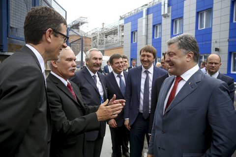 Порошенко пообещал снизить портовые сборы