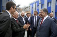 Порошенко пообіцяв знизити портові збори