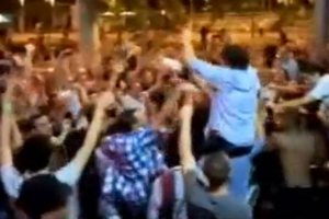 В испанском "Колизее" толпа туристов учинила многочасовую драку с полицией