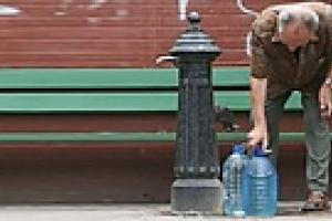 В Киеве отключают бюветы