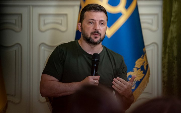 Зеленський – про заміну головкома: "Складно сказати, що було б, якби не змінилося керівництво армії"