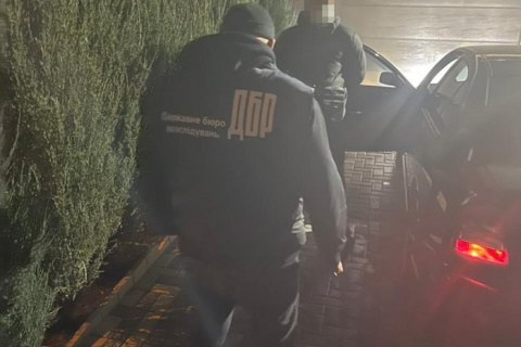 Головного бухгалтера та касира поліції Миколаєва затримали за підозрою у "відкатах" та безпідставному нарахуванні премій
