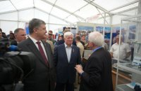 Порошенко о достижениях "Нибулона": экономика растет благодаря таким локомотивам, как Вадатурский