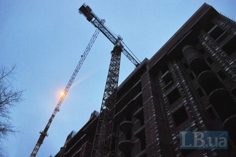 В Крыму чиновник зарегистрировал многоквартирный недострой как индивидуальное жилье