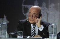 Російський Перший канал зняв з ефіру програму з екс-главою Пентагону