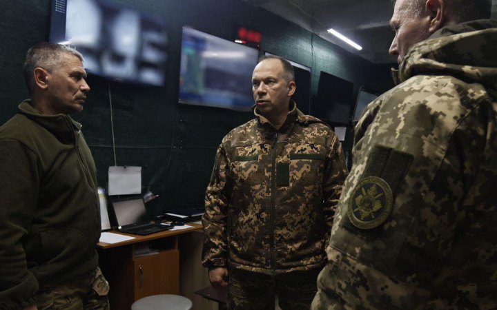 Командувач Сухопутних військ відвідав частини ЗСУ, які обороняють Бахмут