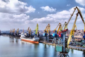 Зупинку роботи Маріупольського морпорту спростували