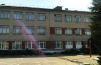 Боевики устроили казарму в школе в оккупированной Макеевке 