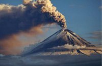 На Камчатке вулкан Кизимен выбросил пепел на высоту до 5,9 км