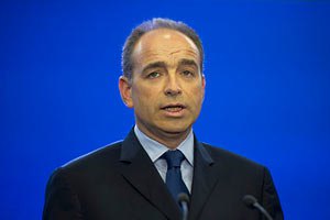 Французскую оппозицию возглавил политик с крайне правыми взглядами