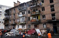 У Вишгороді обстежують руйнування будинку на місці російського удару, - ОВА