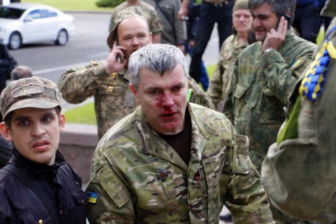 Луценко пообіцяв покарати винних у побитті ветеранів АТО в Дніпрі