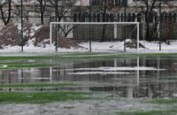 Прокол месяца - футбол по щиколотку в воде и по уши в грязи