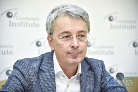 Олександр Ткаченко закликав двох членів НР УКФ скласти повноваження