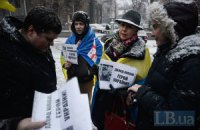 На Банковой требовали дать Героя Украины Жизневскому, Хурции и Кипиани