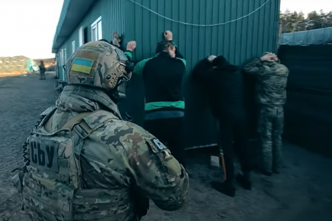 СБУ заявила, що припинила діяльність "приватної військової компанії" Семенченка і "агента НАБУ" Шевченка