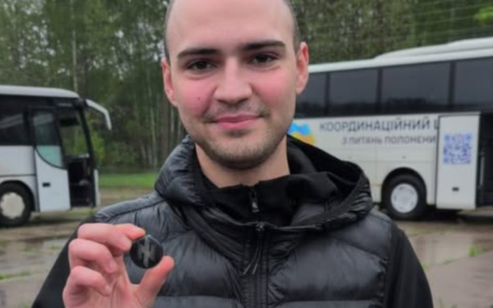 В Україну повернулись 20 бійців «Азову» у межах першого етапу масштабного обміну полоненими