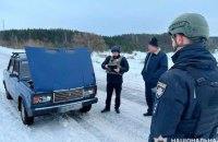 Окупанти скинули БпЛА біля цивільного авто в Чернігівській області 