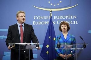 Сегодня Эштон и Фюле встретятся с украинскими чиновниками