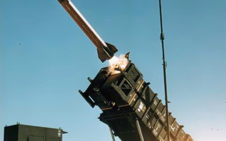 Росія атакувала Київ балістичними ракетами 