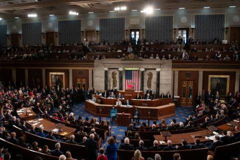 Конгресс США одобрил новые сроки предоставления оборонной помощи Украине