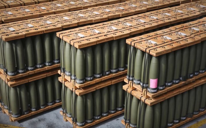Чехія закупить у Греції боєприпаси для передачі Україні
