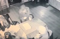 В днепровском кафе раздавали деньги за голос на президентских выборах