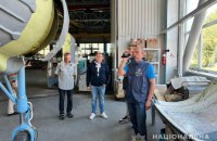 Поліція арештувала вертоліт та авіазапчастини, які ремонтували на українських підприємствах для Білорусі та РФ