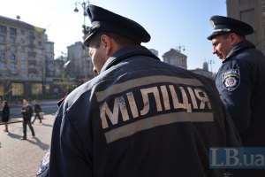 На праздники в Киеве увеличат количество вооруженных милиционеров