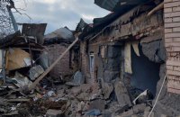Одна людина загинула, ще 10 отримали поранення: наслідки обстрілів на Донеччині