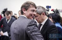 НАБУ планирует провести очную ставку между Порошенко и экс-депутатом Крючковым