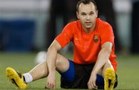 Иньеста будет играть в "Барсе" до 36 лет
