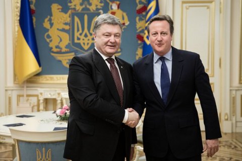 Порошенко поблагодарил Кэмерона за поддержку Украины