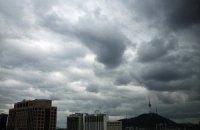 На выходные объявили штормовое предупреждение