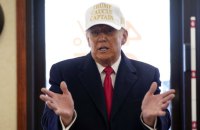 Суд відмовився зняти з Трампа звинувачення у справі про секретні документи