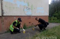 Внаслідок різанини у спальному районі Чернівців загинув чоловік, троє поранені