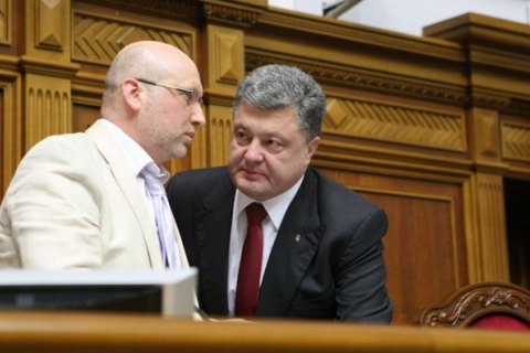 Турчинов: Порошенко мог бы стать премьером в случае перевыборов Рады